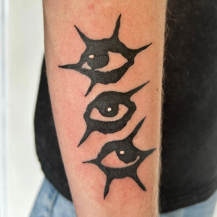 Lara Tattoo 9